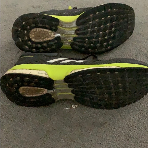 Adidas Response Boost Running Shoe - Picture 4 of 4